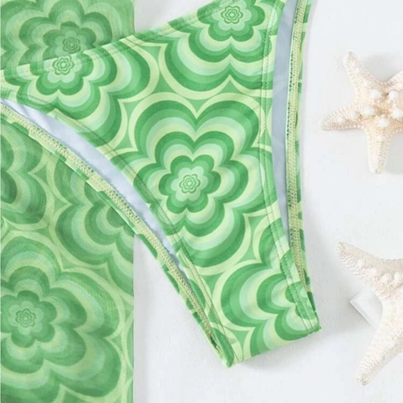 Green shein bikini - Picture 4 of 6